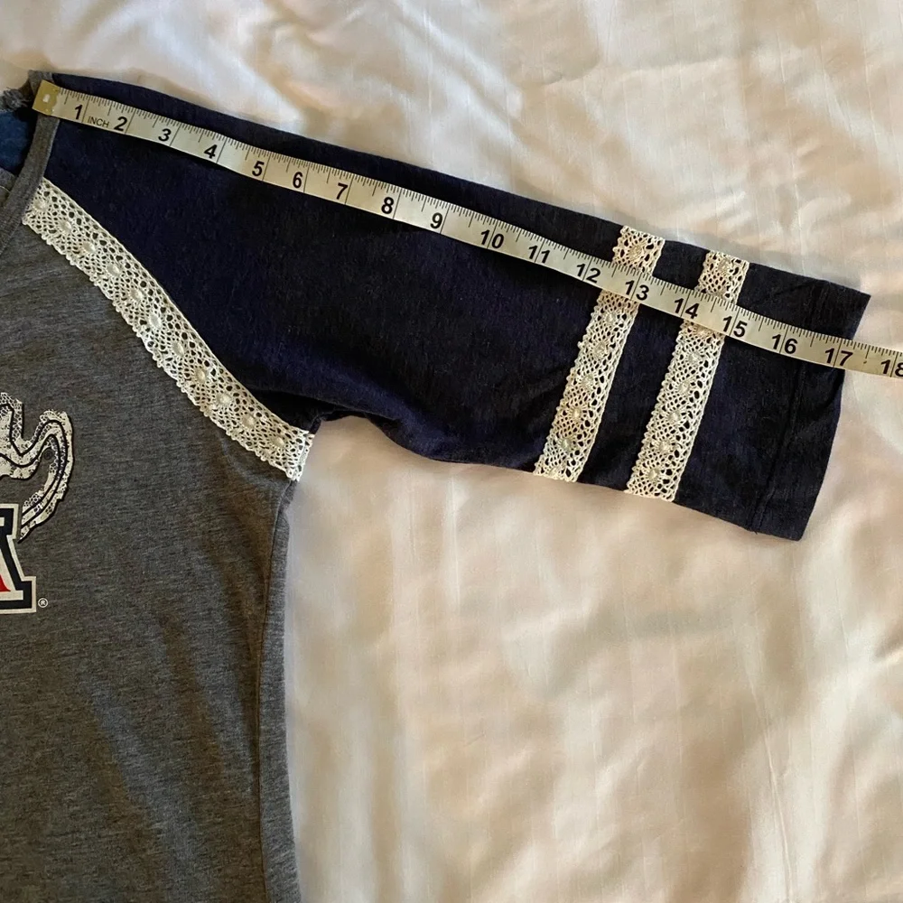EUC women’s L Arizona Wildcat lace tee - Picture 4 of 14